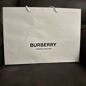 Burberry shopping bag